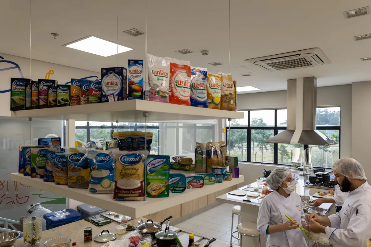 Laboratório de qualidade e produtos Camil